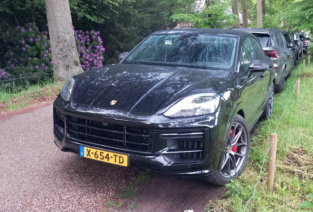 Porsche Cayenne Coupé Turbo E-Hybrid