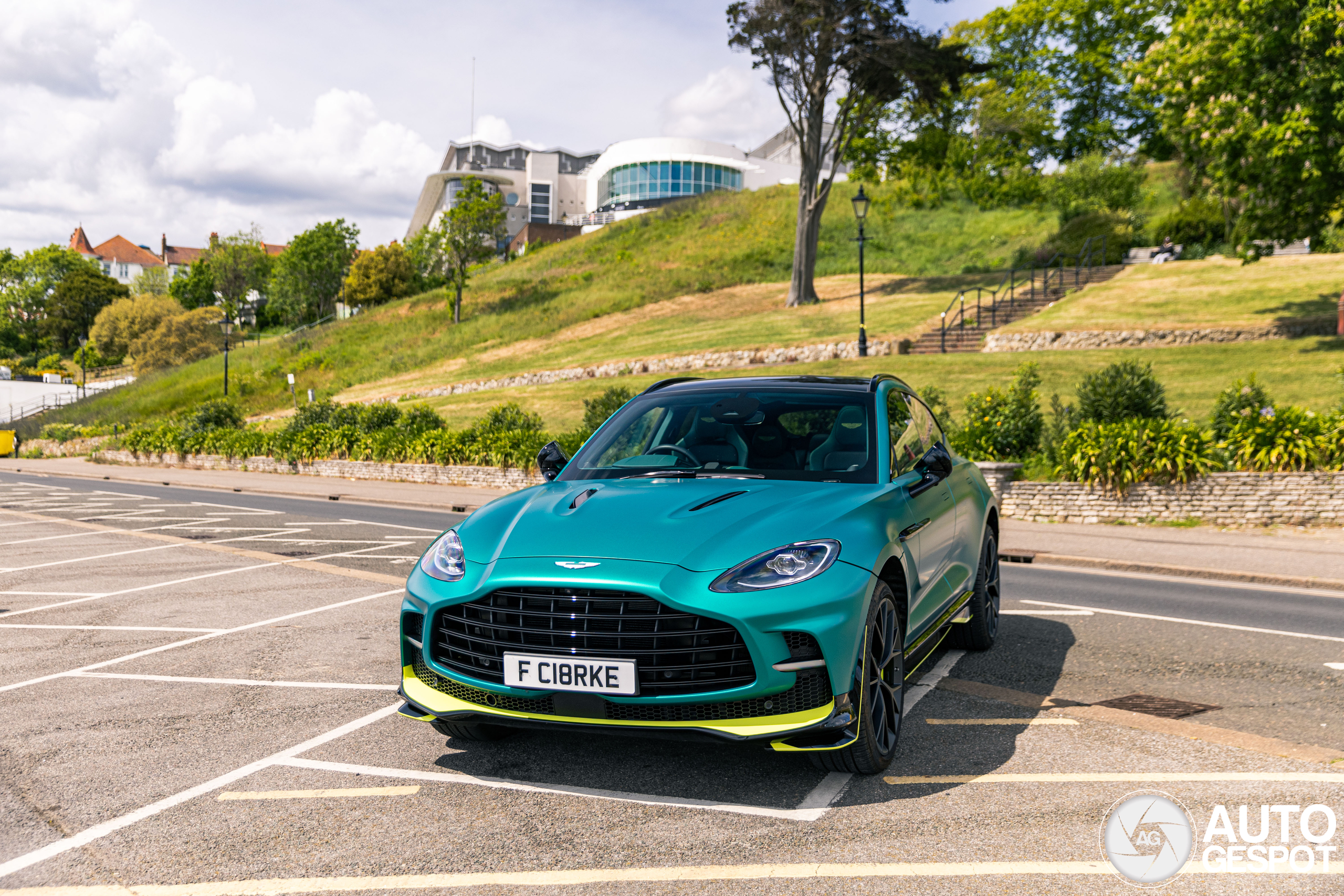 Wie heeft er geen zwak voor de Aston Martin DBX707 AMR