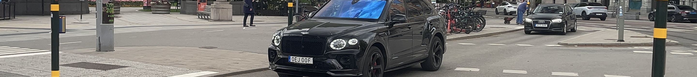 Bentley Bentayga V8 2021