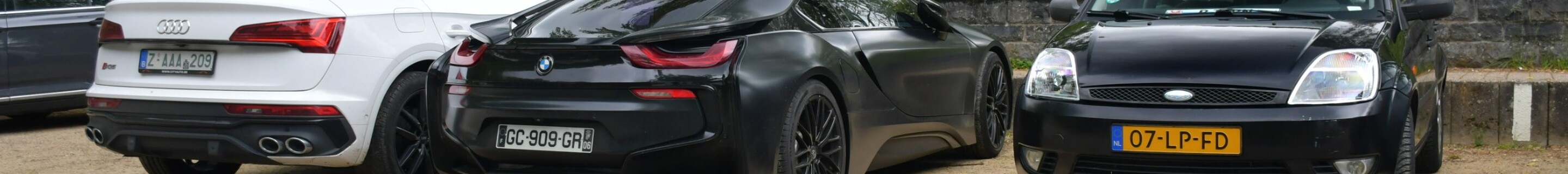 BMW i8