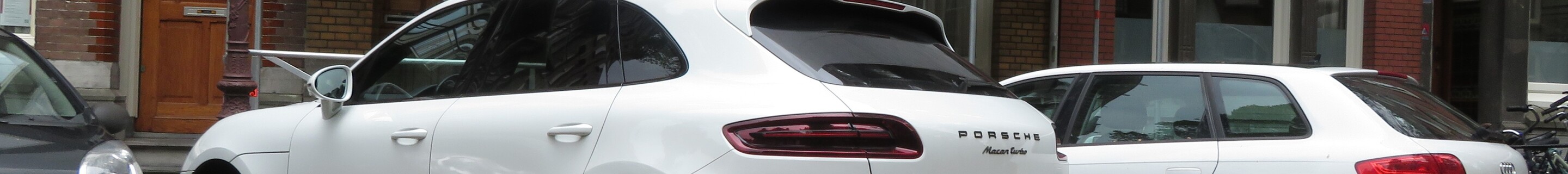 Porsche 95B Macan Turbo MkI