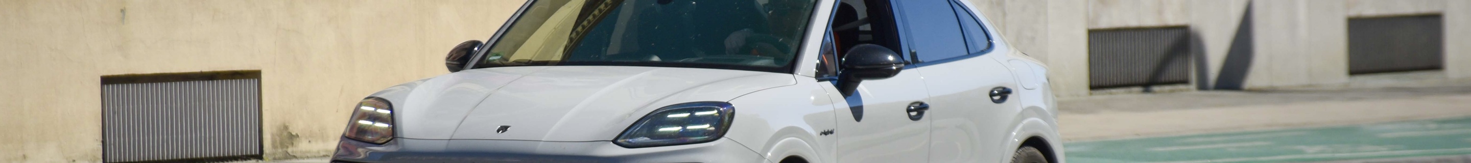 Porsche Cayenne Coupé Turbo E-Hybrid