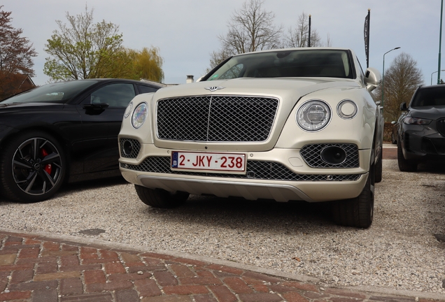 Bentley Bentayga Hybrid