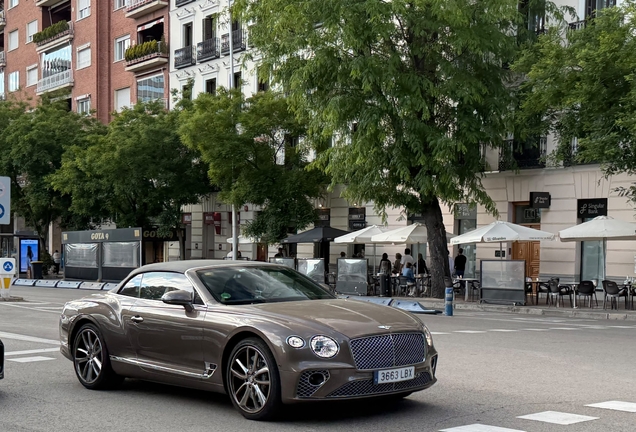 Bentley Continental GTC 2019