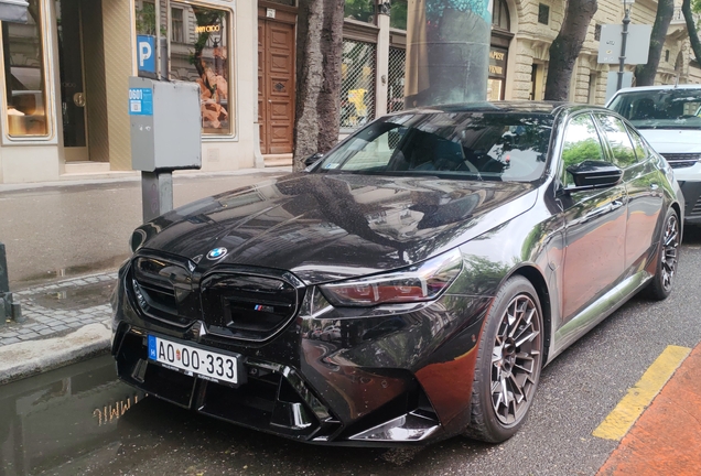 BMW M5 G90