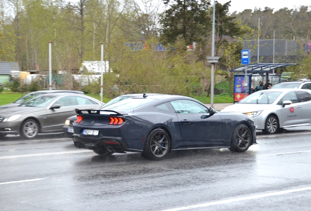 Ford Mustang Dark Horse 2024