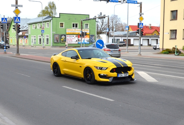 Ford Mustang GT 2015