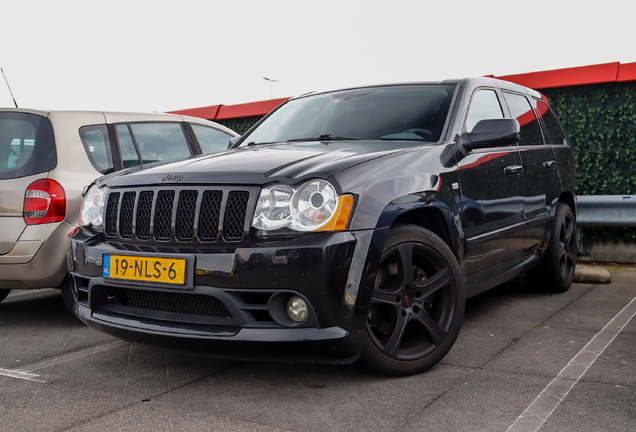 Jeep Grand Cherokee SRT-8 2005