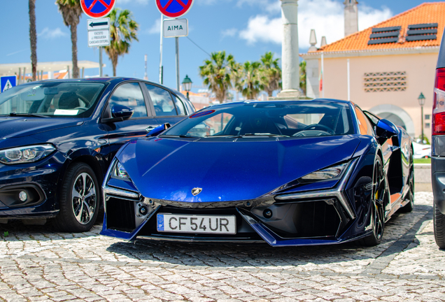 Lamborghini Revuelto
