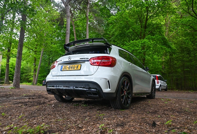 Mercedes-AMG GLA 45 X156