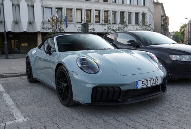 Porsche 992 Carrera 4 GTS Cabriolet MkII