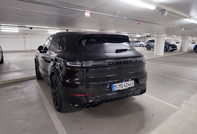 Porsche 9YA Cayenne Turbo E-Hybrid