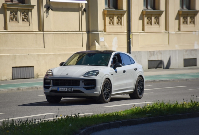 Porsche Cayenne Coupé Turbo E-Hybrid