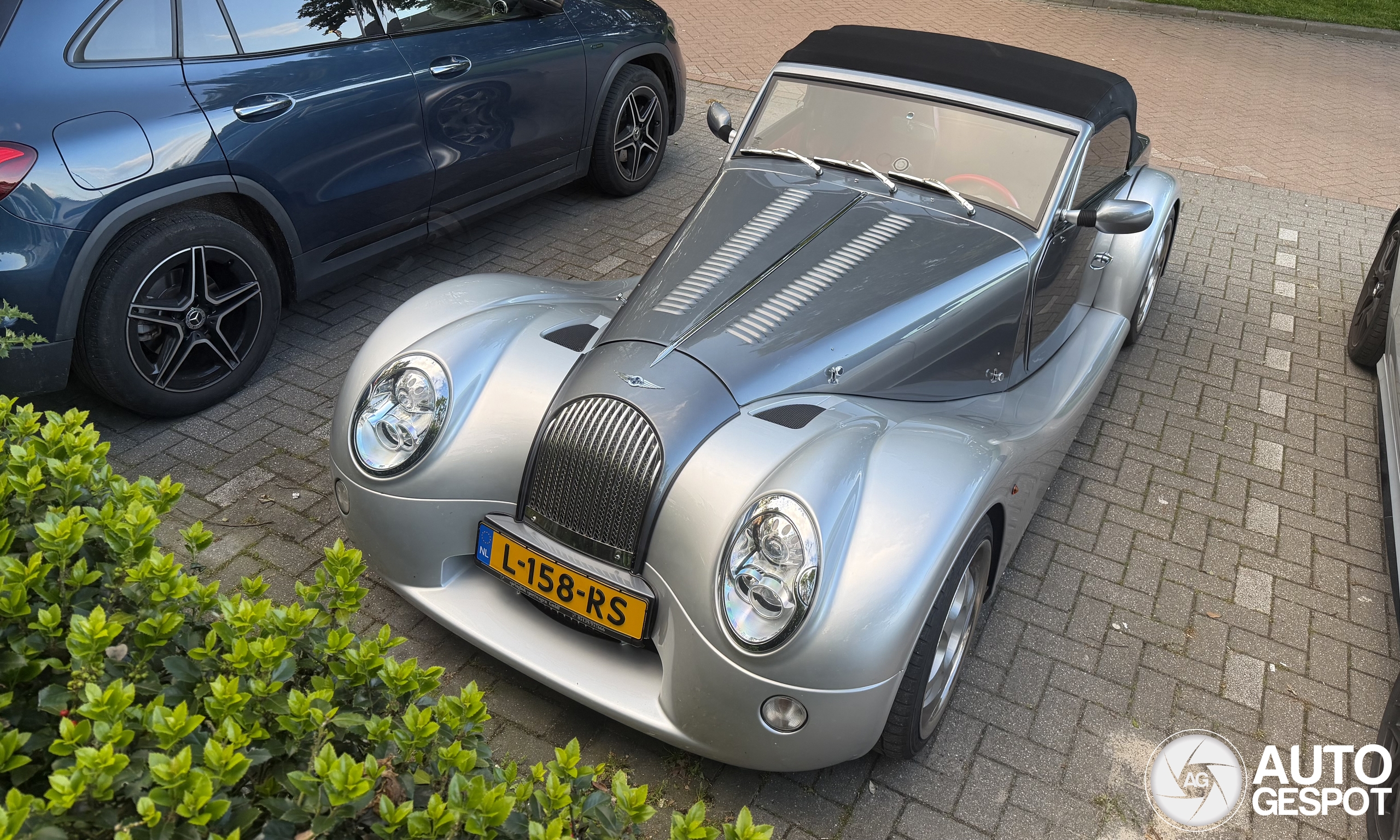 Britse klasse met V8: Morgan Aero 8 Series 3 gespot in Gilze