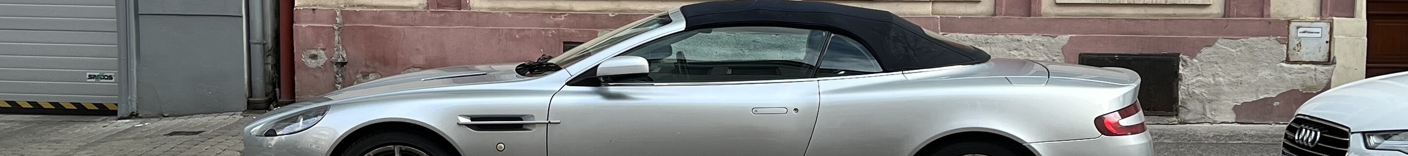 Aston Martin DB9 Volante