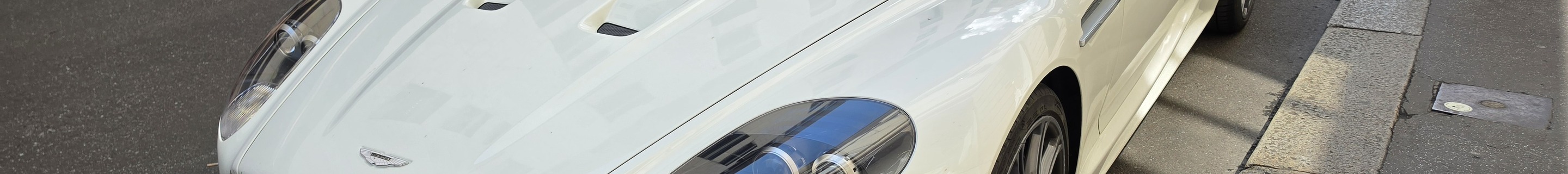 Aston Martin DBS
