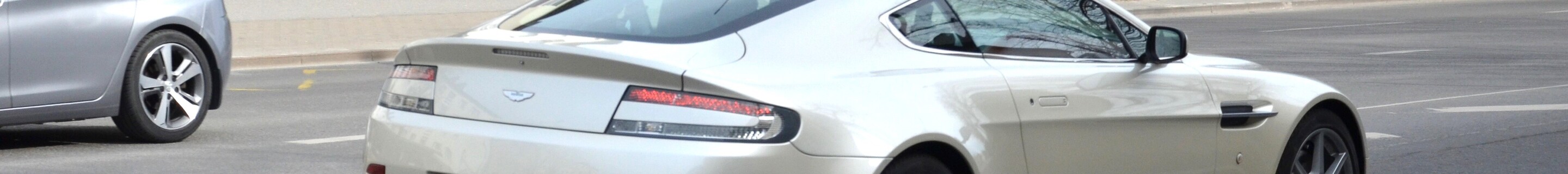 Aston Martin V8 Vantage