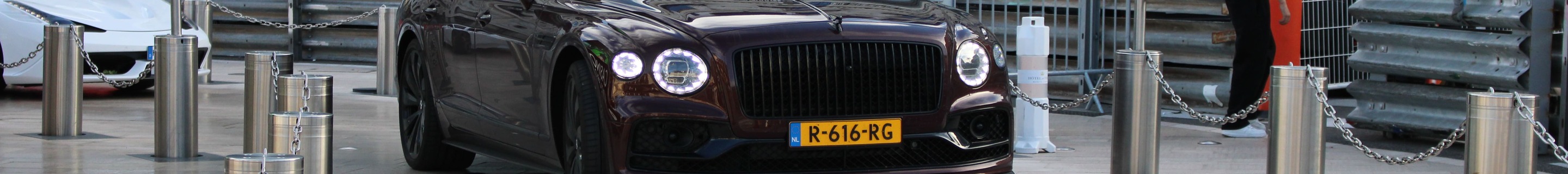 Bentley Flying Spur Hybrid