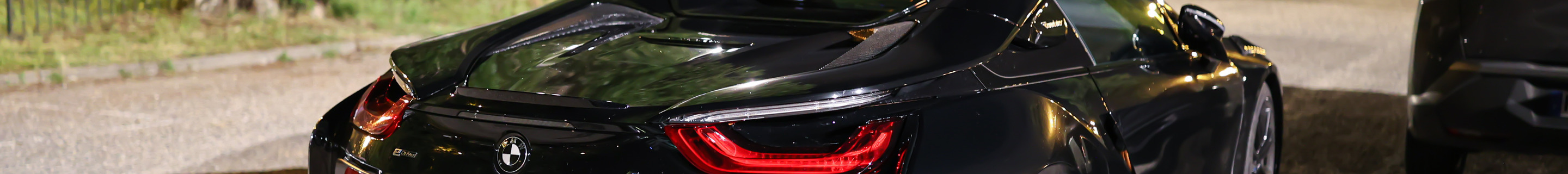 BMW i8 Roadster