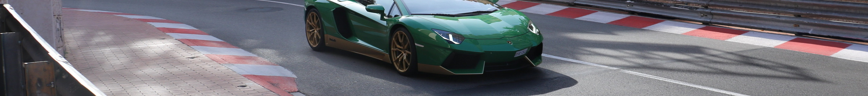 Lamborghini Aventador LP700-4 Miura Edition
