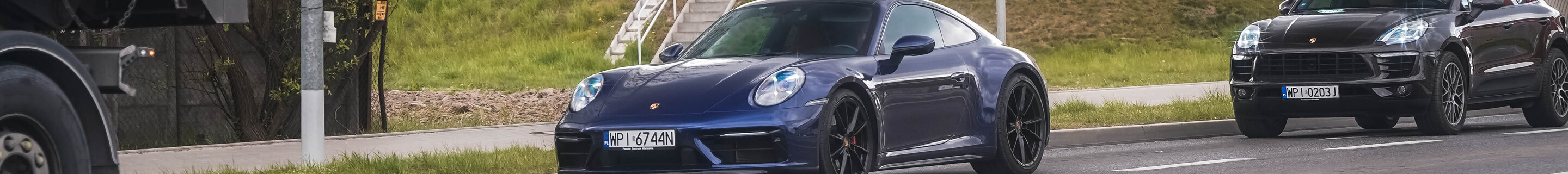 Porsche 992 Carrera 4 GTS MkI