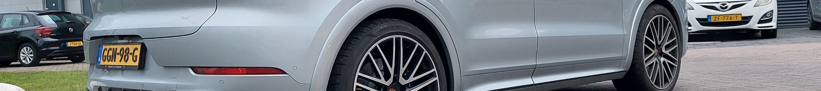 Porsche 9YA Cayenne Turbo E-Hybrid