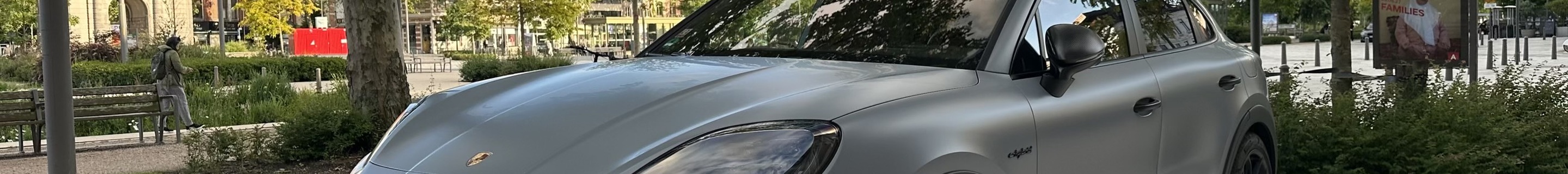 Porsche Cayenne Coupé Turbo E-Hybrid
