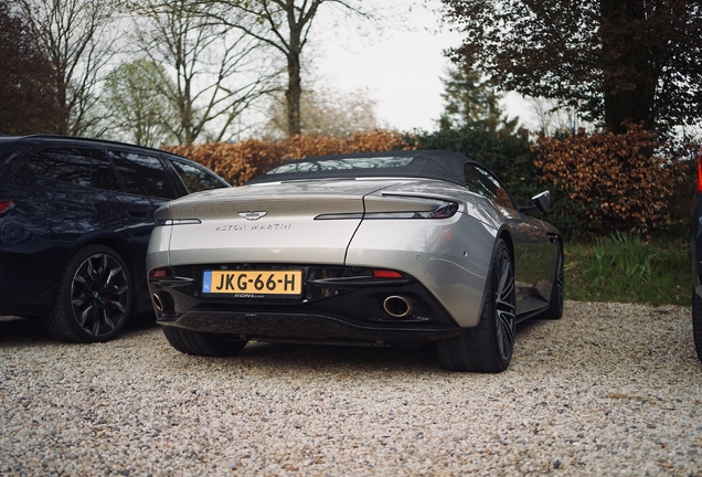 Aston Martin DB12 Volante