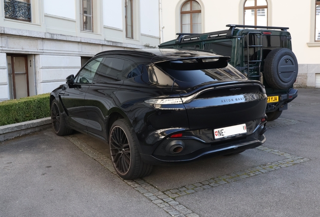 Aston Martin DBX