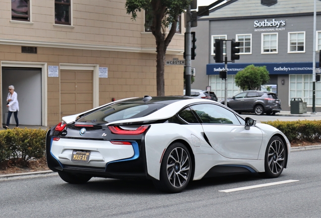 BMW i8