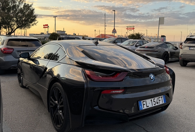 BMW i8
