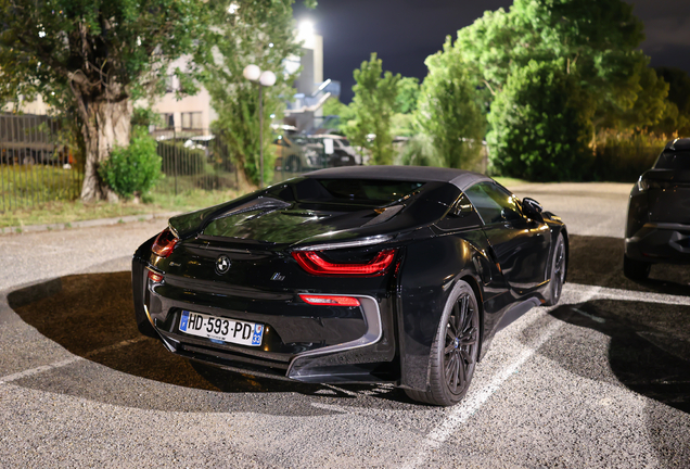 BMW i8 Roadster