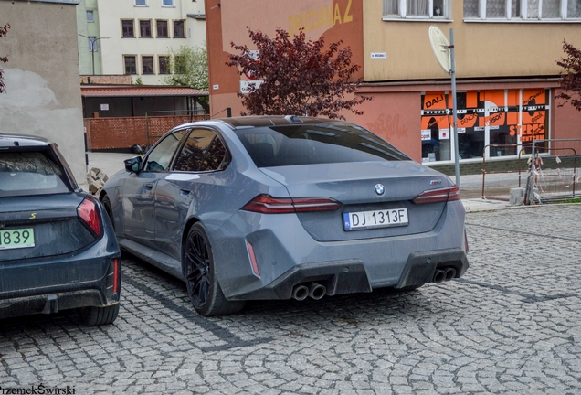 BMW M5 G90