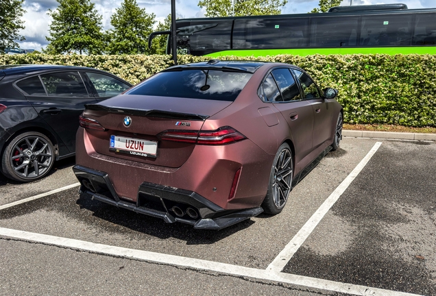 BMW M5 G90