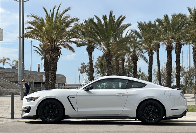 Ford Mustang Shelby GT350 2015