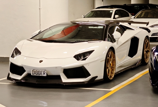 Lamborghini Aventador LP700-4