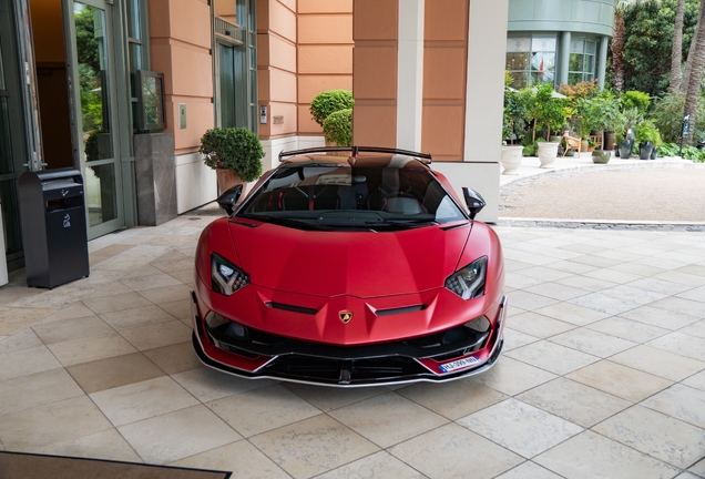 Lamborghini Aventador LP770-4 SVJ Roadster