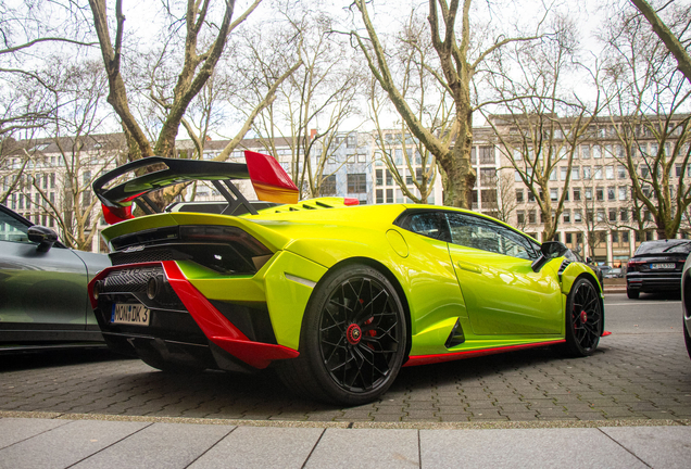 Lamborghini Huracán LP640-2 STO