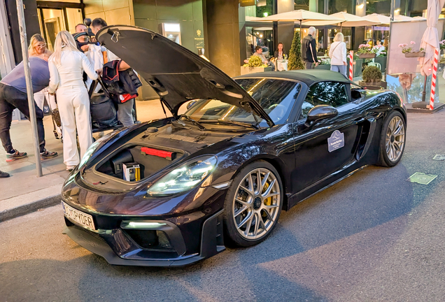Porsche 718 Spyder RS Weissach Package