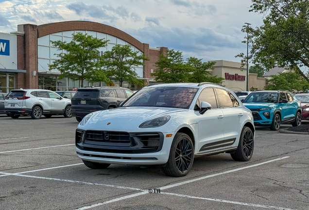 Porsche 95B Macan GTS MkIII