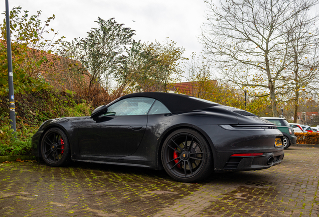 Porsche 992 Carrera 4 GTS Cabriolet MkI