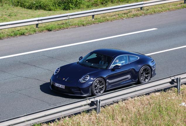 Porsche 992 GT3 Touring MkII