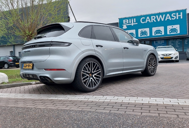 Porsche 9YA Cayenne Turbo E-Hybrid