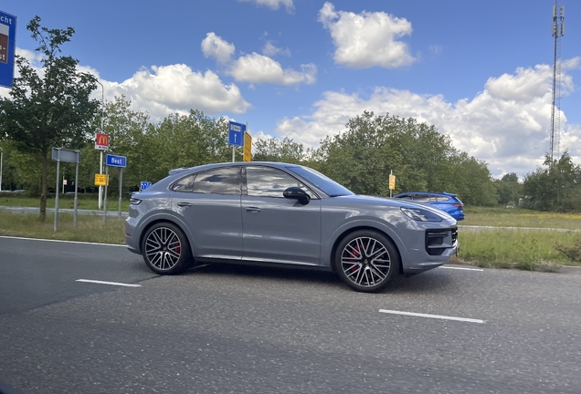 Porsche Cayenne Coupé Turbo E-Hybrid