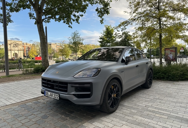Porsche Cayenne Coupé Turbo E-Hybrid