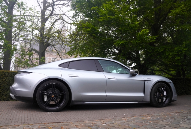 Porsche Taycan Turbo MkI