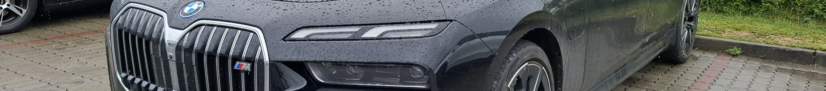 BMW M760e xDrive