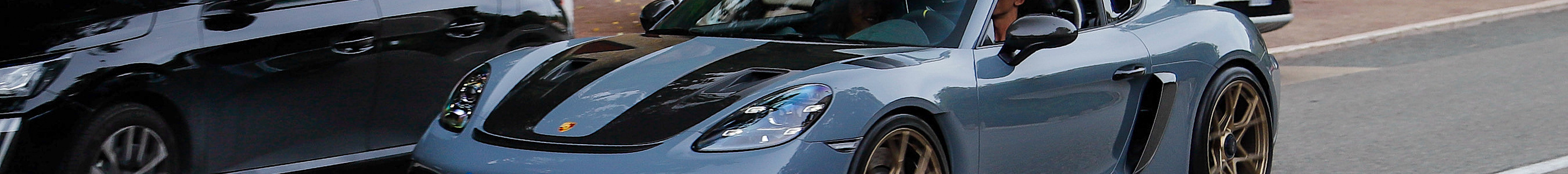 Porsche 718 Cayman GT4 RS Weissach Package