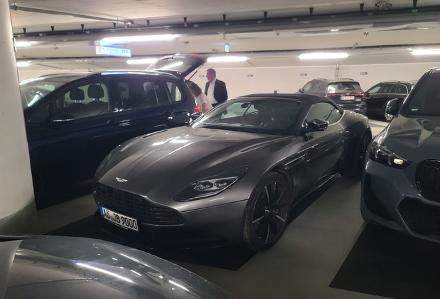 Aston Martin DB11 V8 Volante