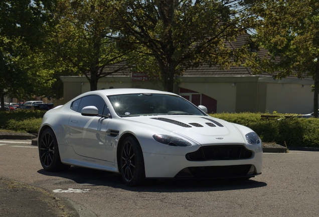 Aston Martin V12 Vantage S